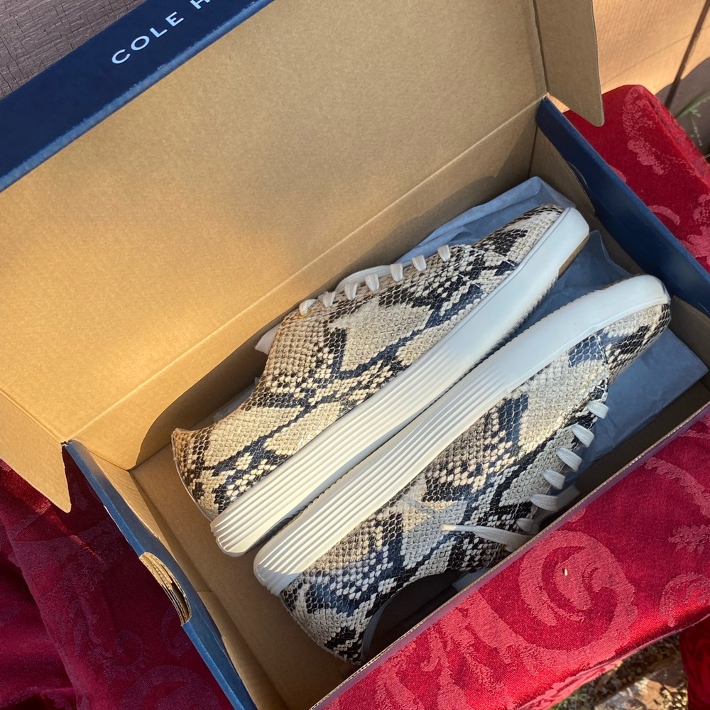 COLE HAAN -Cheetah print
